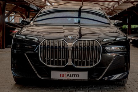 BMW 740