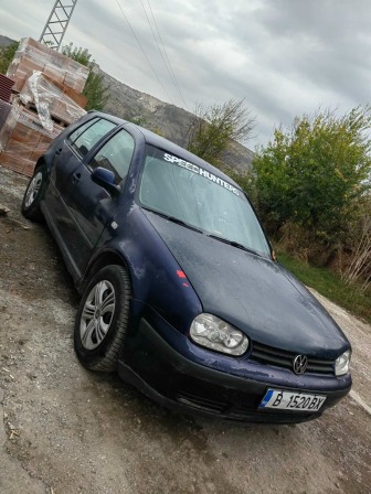 VW Golf