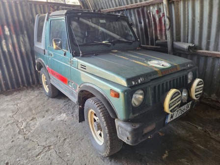 Suzuki SJ