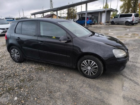 VW Golf