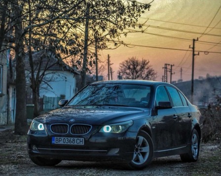 BMW 523