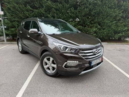 Hyundai Santa