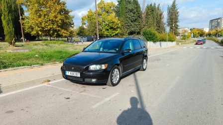 Volvo V50