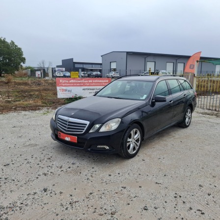 Mercedes-Benz E