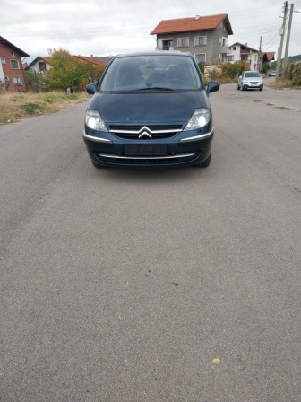 Citroen C8