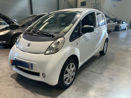 Peugeot iOn