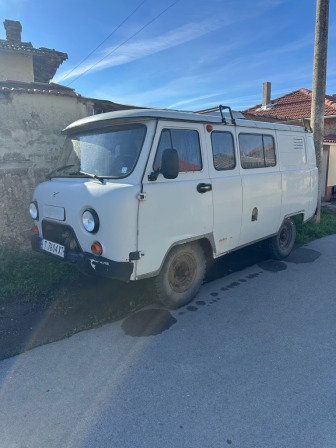 UAZ 452
