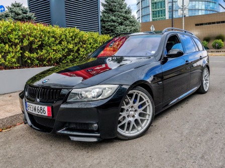 BMW 320