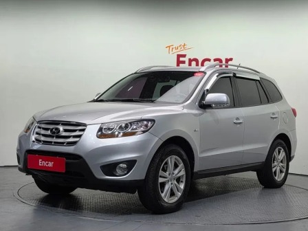 Hyundai Santa