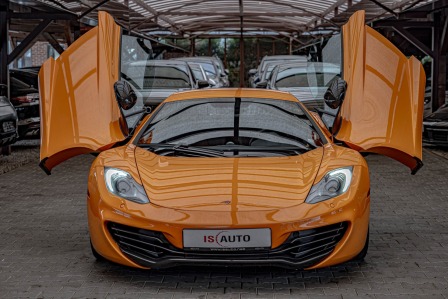 McLaren MP4-12C