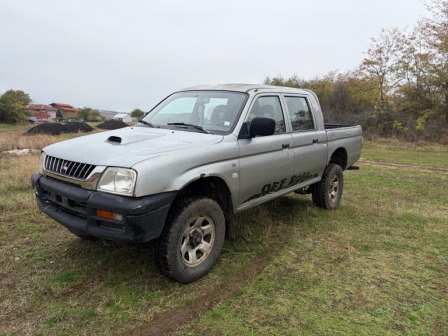 Mitsubishi L200 2.5, ЛЯВ ВОЛАН