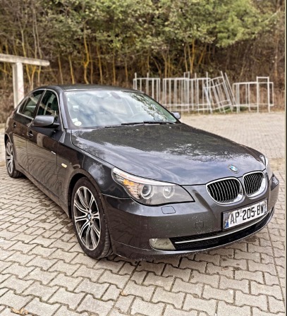 BMW 525