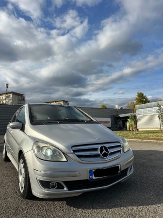 Mercedes-Benz B